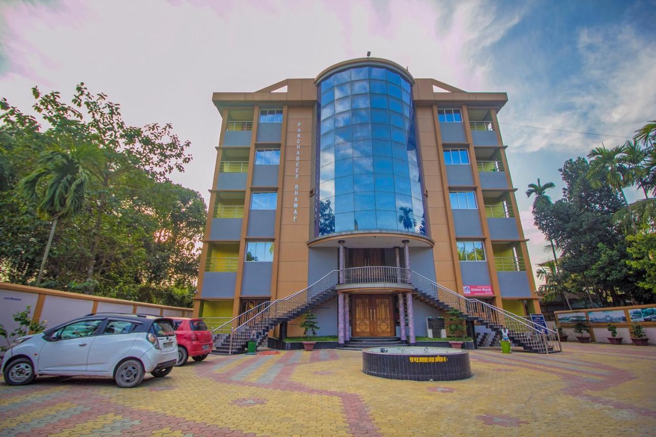 Отель Oyo 29778 Panchadeep Bhawan Falakata Экстерьер фото